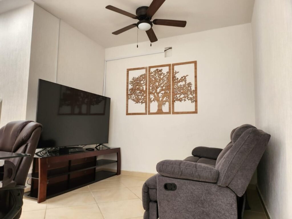 596FBBCD-61CE-45E6-88E0-C0F7516B29EC