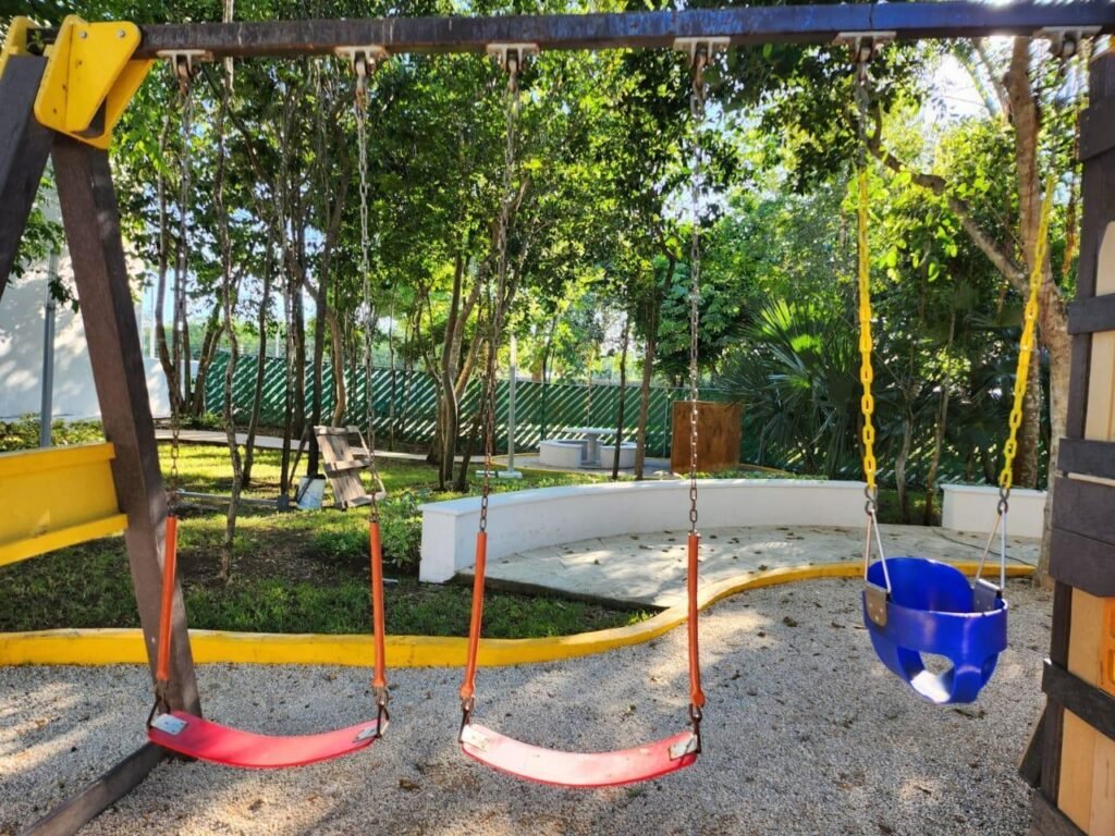 83C144D4-B725-4C82-B547-352965EC4D83