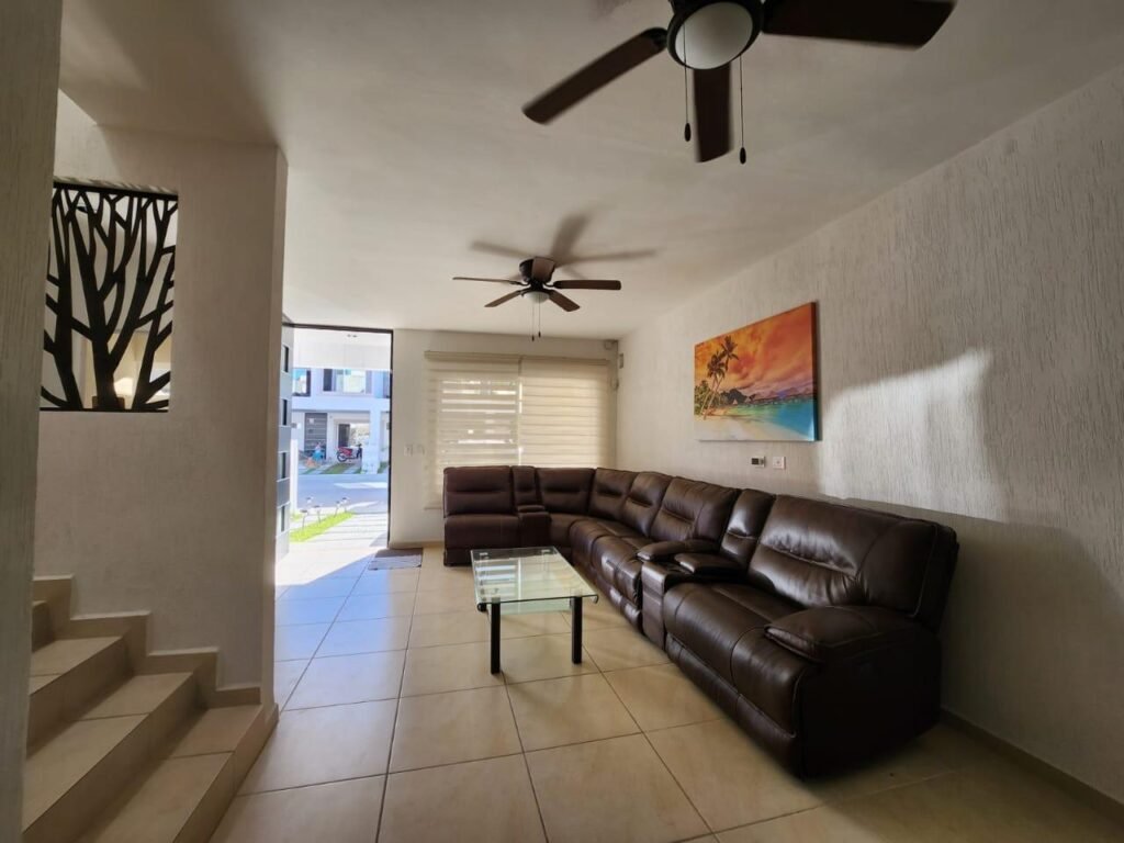 A0CFF382-25C3-480D-A0EA-ADC675BBB4DA